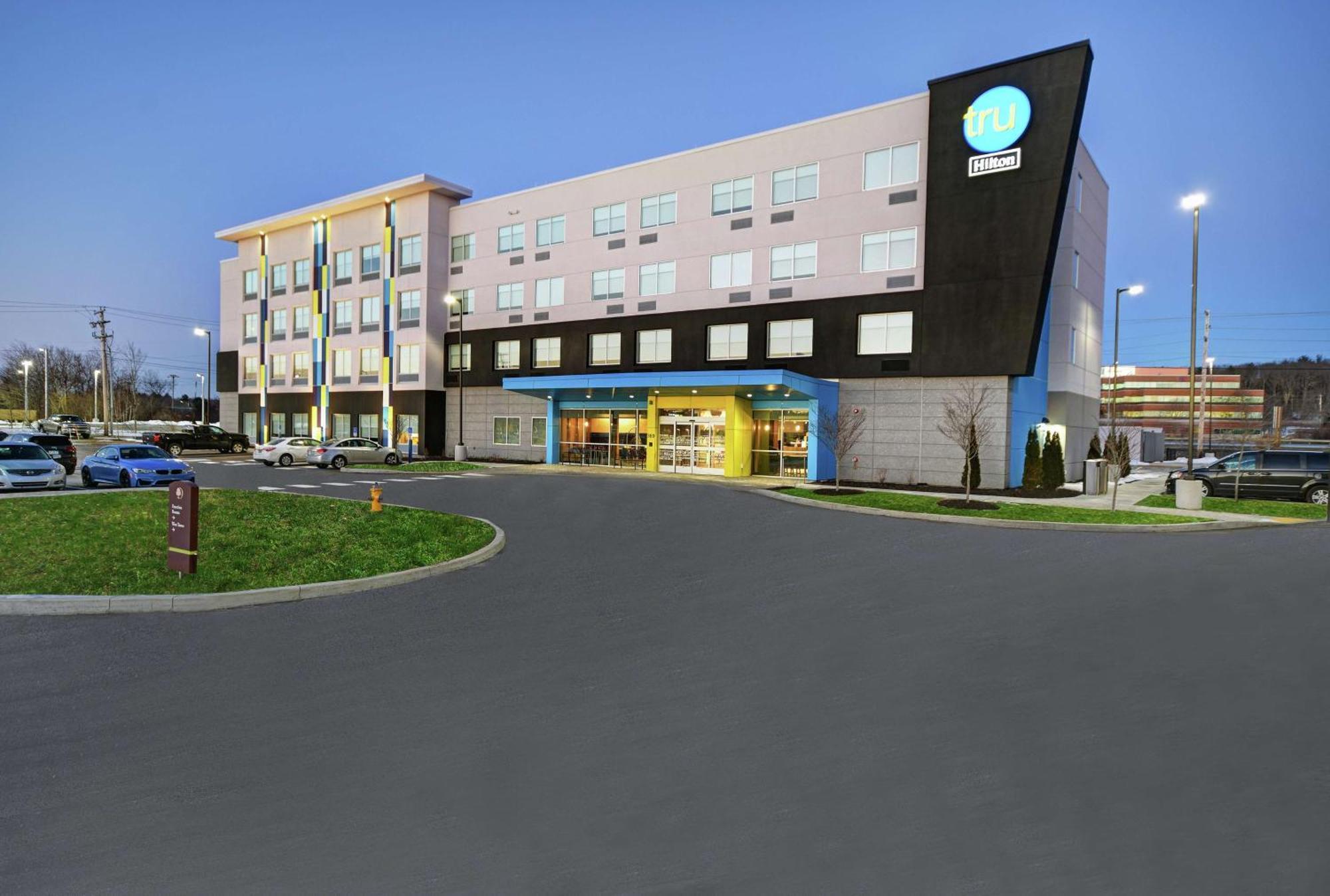 Tru By Hilton Portland Airport Area Me Hotel South Portland Exterior photo