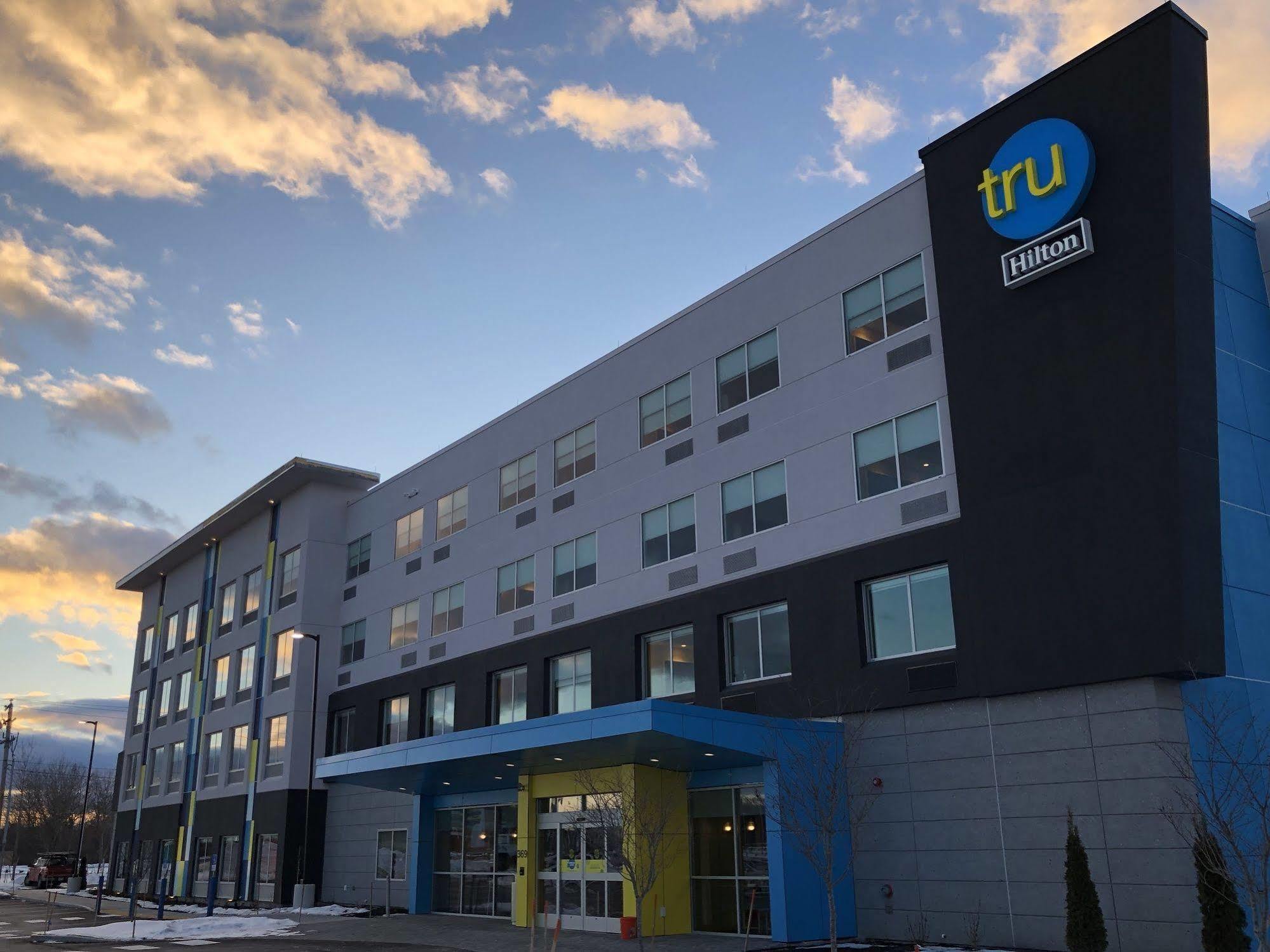 Tru By Hilton Portland Airport Area Me Hotel South Portland Exterior photo